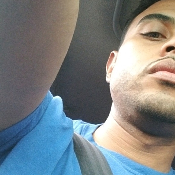 Profile Picture of Michael Soler (@michaeldsoler) on Poshmark