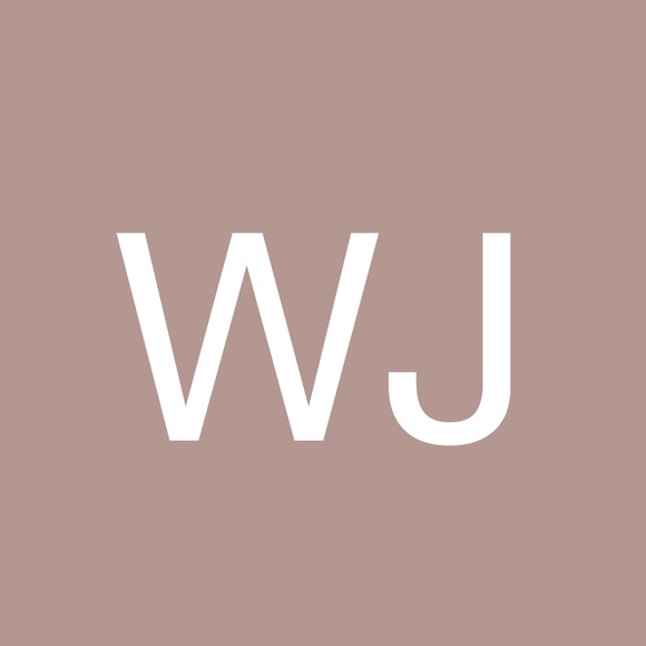 Profile Picture of White Jonathan (@anthart76) on Poshmark