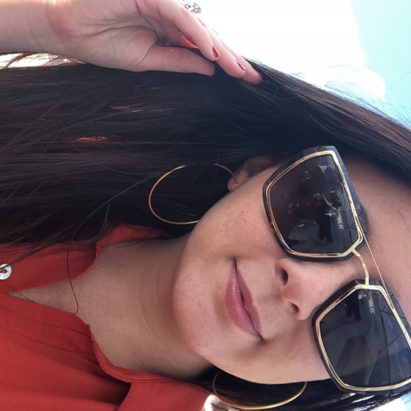 Profile Picture of Jillian Bloom (@jillian928) on Poshmark