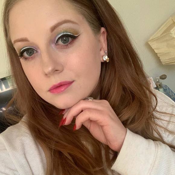 Profile Picture of Courtney Sparrow (@courtneyspar460) on Poshmark