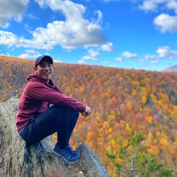 Profile Picture of Jordan Wong (@jordanwo858) on Poshmark