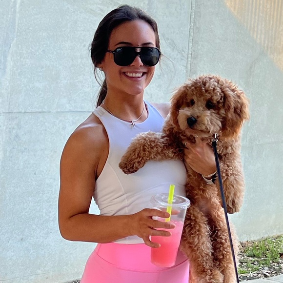 Profile Picture of Kaley Weaver (@kaleyweaver01) on Poshmark