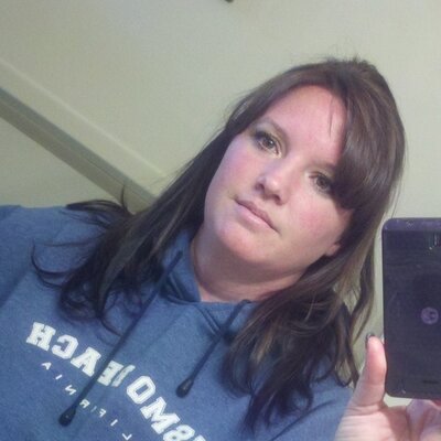 Profile Picture of Delores Brock (@ddmarie82) on Twitter