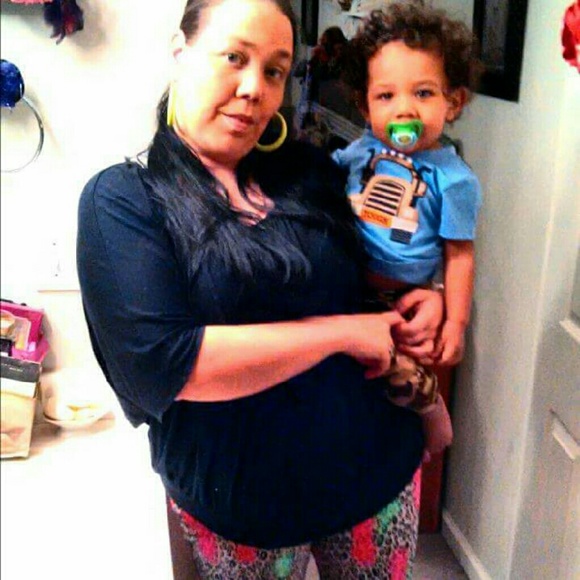 Profile Picture of Amanda Wirgau (@pollys1) on Poshmark