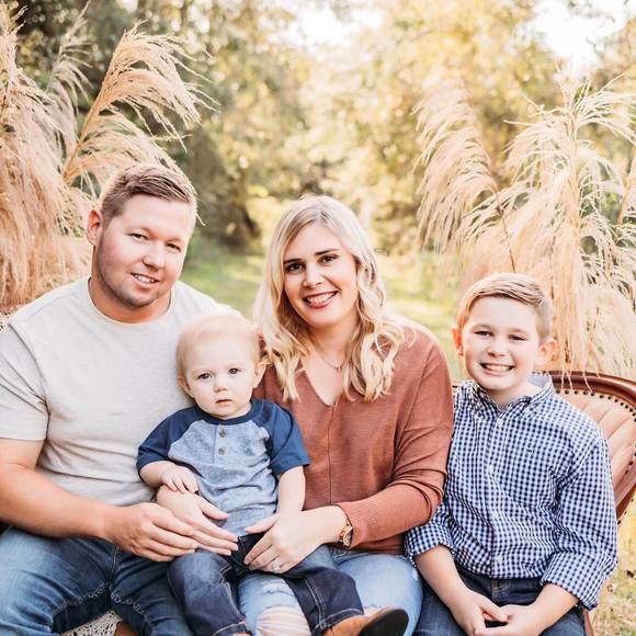 Profile Picture of Kayla Wainwright surginer (@ksurginer) on Poshmark