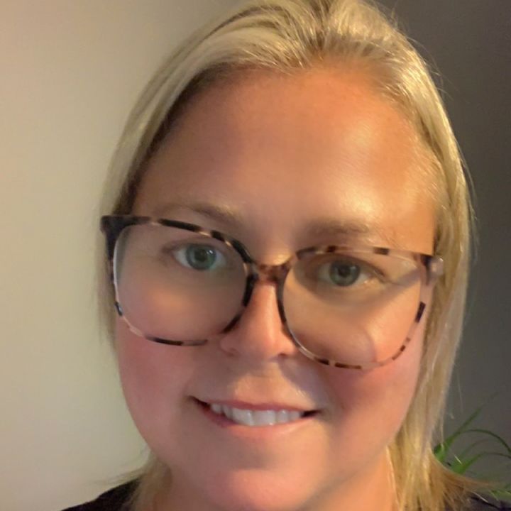 Profile Picture of Jennifer Cloutier (@@jennifercloutier56) on Tiktok