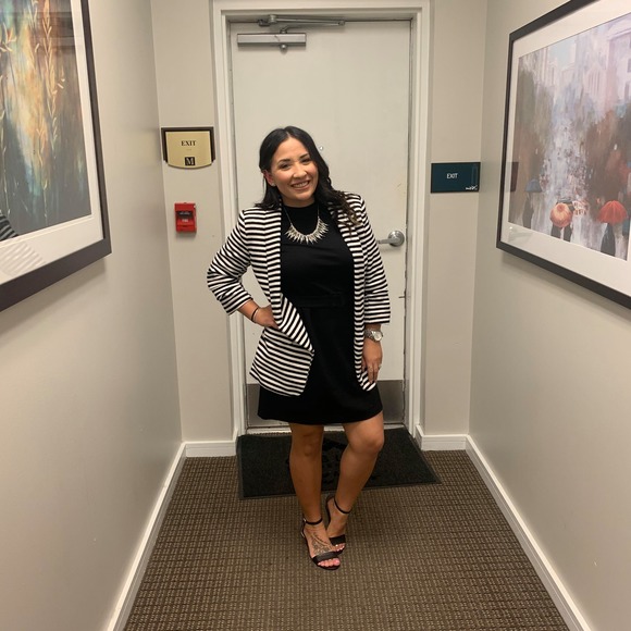 Profile Picture of Alexandria Alamo (@alxnria510) on Poshmark