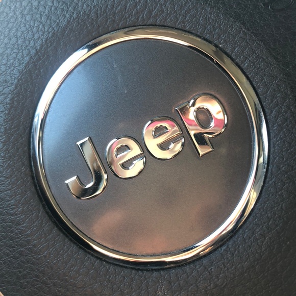 Profile Picture of Meredith Gordon (@mpgordon210) on Poshmark