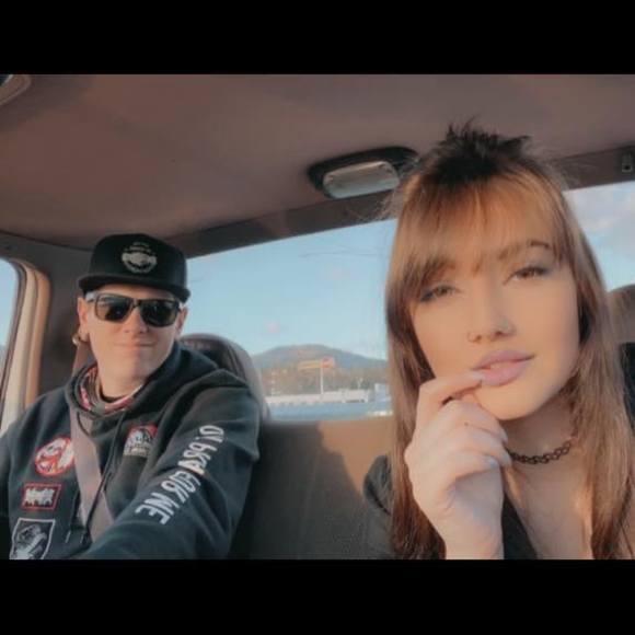 Amy Wilkinson - Poshmark Profile Picture of Amy Wilkinson (@amybabyuwu) on Poshmark