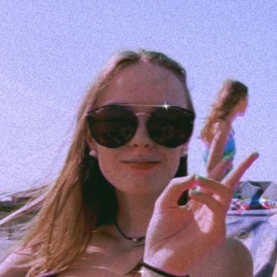 Profile Picture of Madelyn.Jo (@Madelyn_Blanks) on Twitter