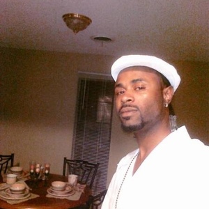 Profile Picture of Darrell Nayshawn Houser (@hollywoodshezzy) on Myspace