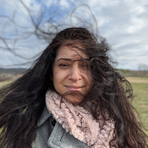 Profile Picture of Maria Alier (@mariaalier1) on Poshmark