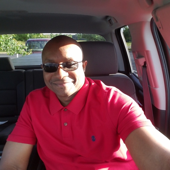 Profile Picture of Cornell Scott (@cornell41) on Poshmark