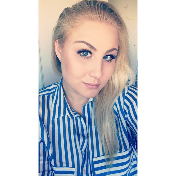Profile Picture of Jovana Trifuncevic (@trifunjo) on Poshmark