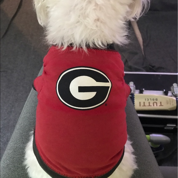 Profile Picture of Jillian Russ (@jillianmruss) on Poshmark