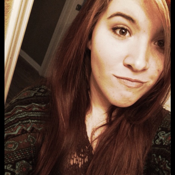 Profile Picture of Sadie Sieff (@sadie_sieff) on Poshmark