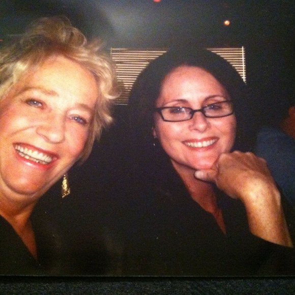 Profile Picture of Tarin Polucha (@tarinpolucha) on Poshmark