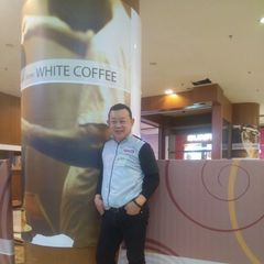 Profile Picture of chewedward (@chewedward) on Tiktok