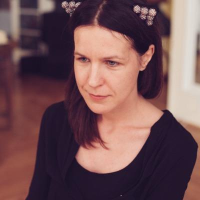 Profile Picture of Gabriela Dumitran (@gabrielaatelier) on Twitter