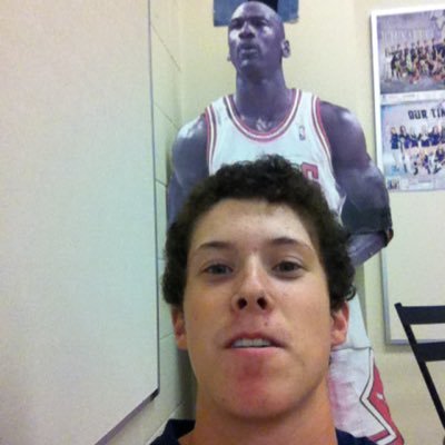 Profile Picture of James Vandenberg (@JamesVandy3) on Twitter