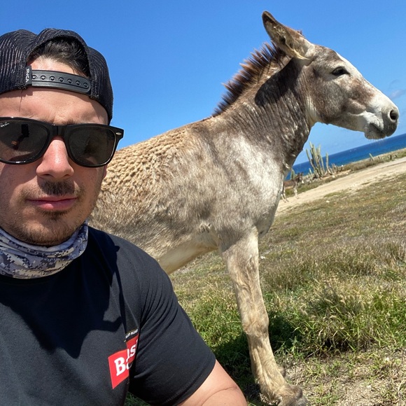 Profile Picture of Jimmy Cabral (@jcabral9123) on Poshmark