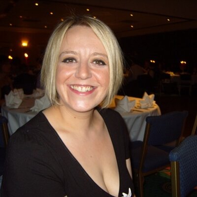 Profile Picture of Karen Barlow (@Iam30) on Twitter