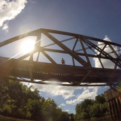 Profile Picture of Travis Arthur (@themeatyman) on Twitter