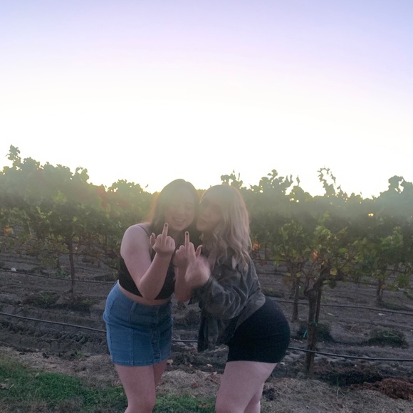 Profile Picture of Kaitlyn Keisner (@kaitlynkeisner) on Poshmark