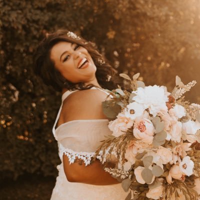 Profile Picture of Kelsie Dawn Shoemaker (@CosmoKelsieDawn) on Twitter