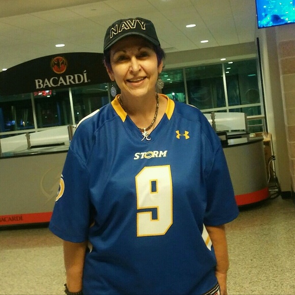 Profile Picture of Constance Legrys (@navvet75) on Poshmark