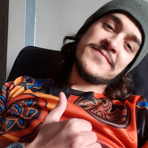 Profile Picture of Wael Ktari (@waelktari) on Poshmark