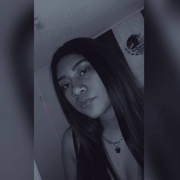 Fabiola Gallardo - Poshmark Profile Picture of Fabiola Gallardo (@fabiolagalla524) on Poshmark