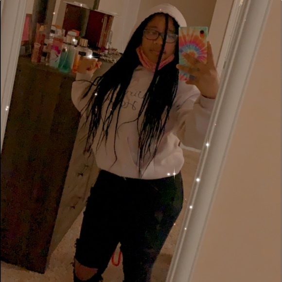 Profile Picture of Alexcee Kimble (@theyknowlexi) on Poshmark