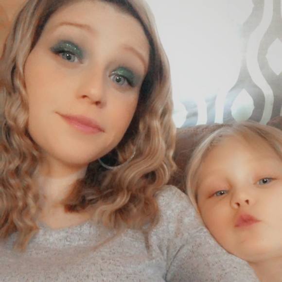 Profile Picture of Savannah Sutton (@savannahsutt164) on Poshmark