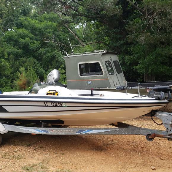 Profile Picture of Scott Raines (@bscott1981) on Poshmark