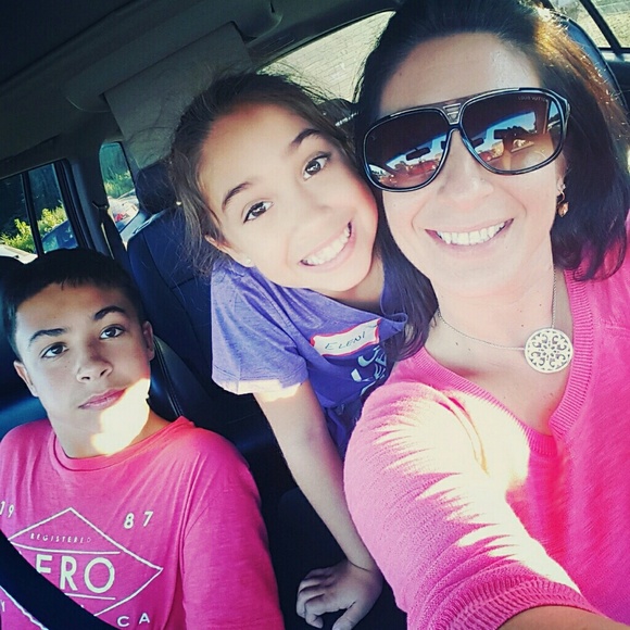 Profile Picture of Ioanna Kakaletris (@greekpride) on Poshmark