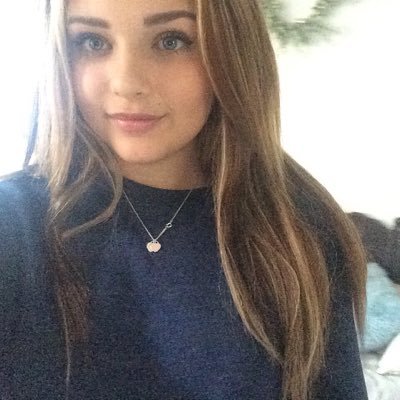 Profile Picture of Ella Lorraine Hailey (@Elli_boo_) on Twitter