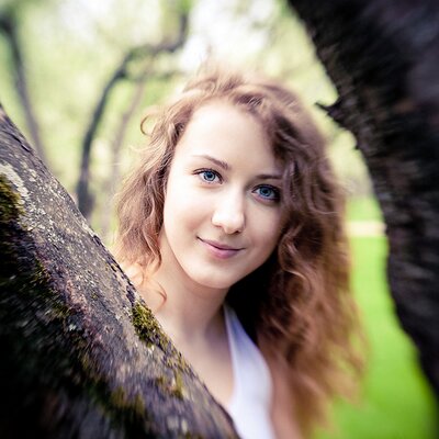 Profile Picture of Donna Clause (@MRSClauseDonnaM) on Twitter