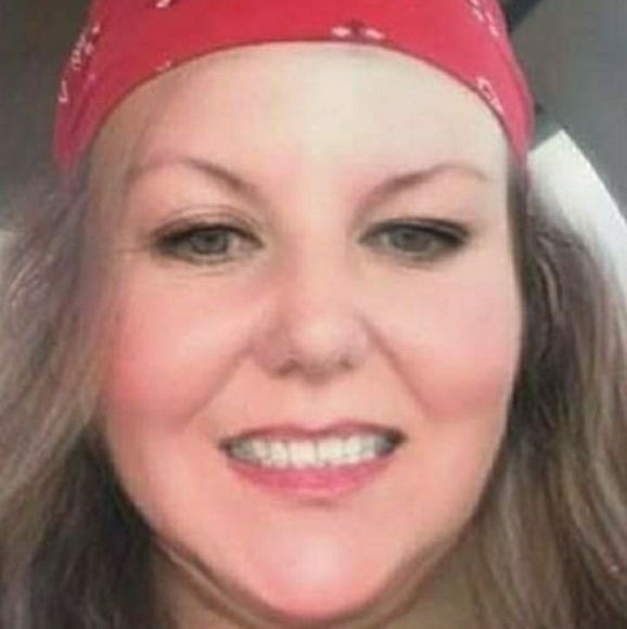 Profile Picture of Colleen Jahnigen (@coll72) on Poshmark