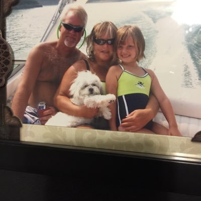 Profile Picture of Kim Wilking (@KimKboss) on Twitter