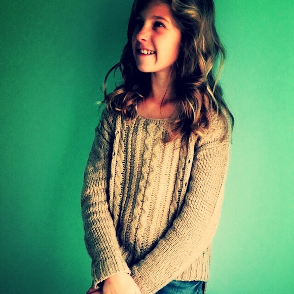 Profile Picture of Lauren Hinnenkamp (@lauren_hinnen) on Poshmark