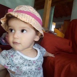 Profile Picture of Lorena Gaona (@LorenaG13697700) on Twitter