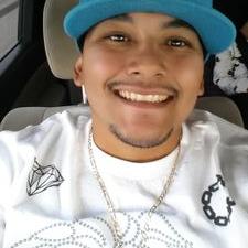 Profile Picture of Stephen Segura (@Stevecheeks85) on Twitter