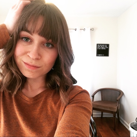 Profile Picture of Emily Decker (@emilyldecker) on Poshmark