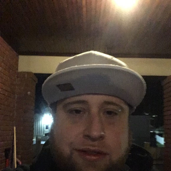 Profile Picture of Ben Ruark (@benruark) on Poshmark