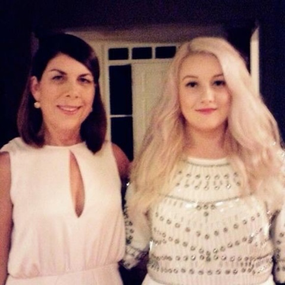 Samantha Coloton - Poshmark Profile Picture of Samantha Coloton (@samcoloton) on Poshmark