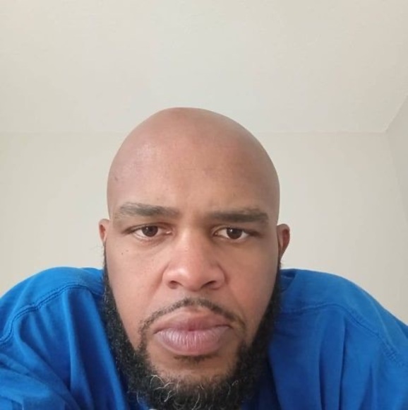 Profile Picture of Ray Bates (@raybates877) on Poshmark