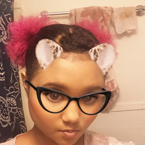 Profile Picture of Adrianna Haley (@adriannahaley) on Poshmark