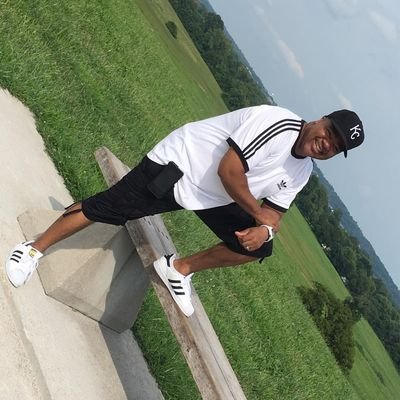 Profile Picture of Ray Lawrence (@RayLawr03890502) on Twitter