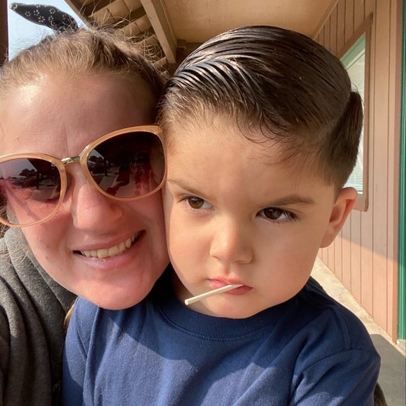 Profile Picture of Julianna Bryant zabala (@juliannabrya864) on Poshmark